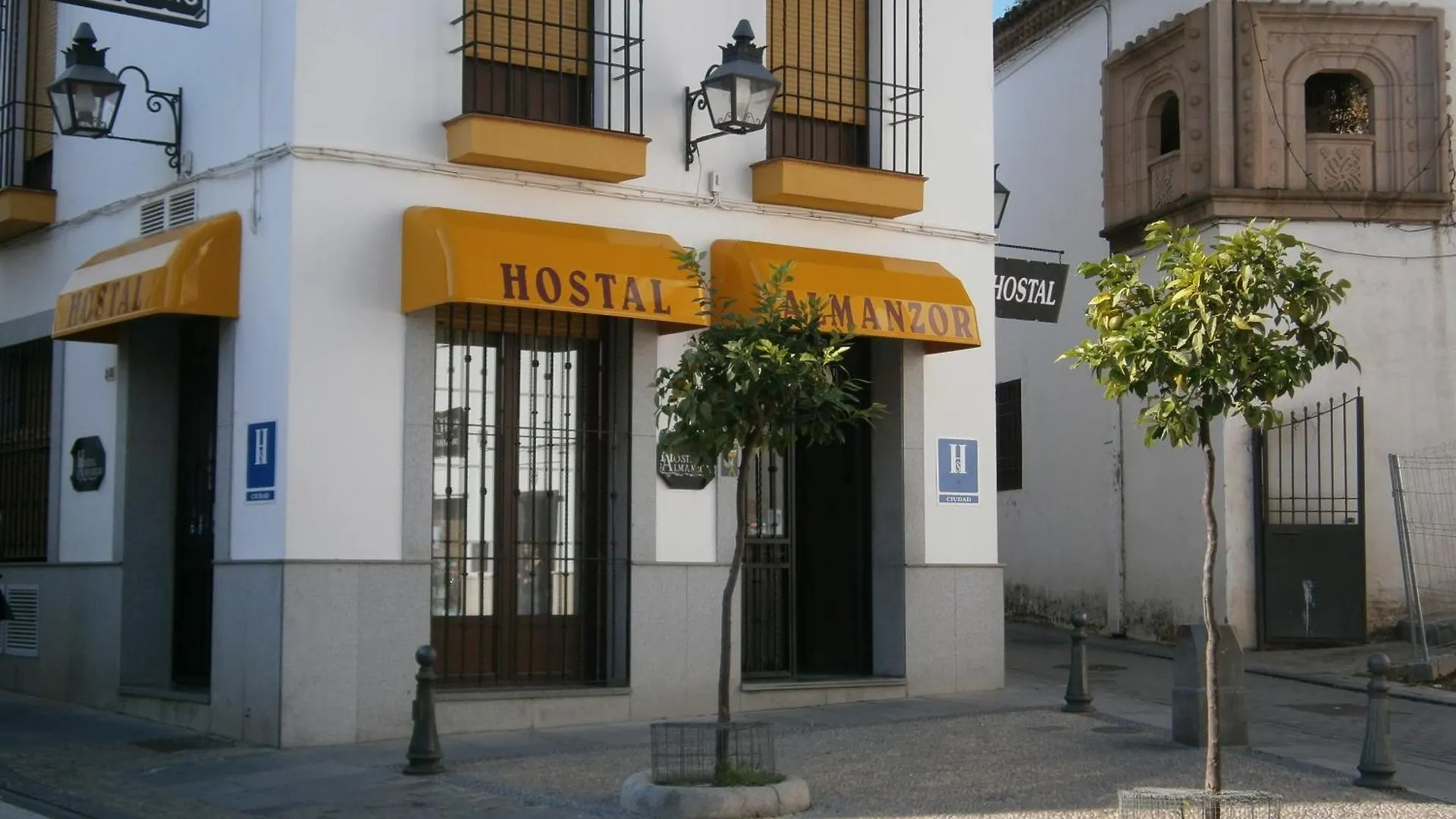 بيت ضيافة Hostal Almanzor قرطبة