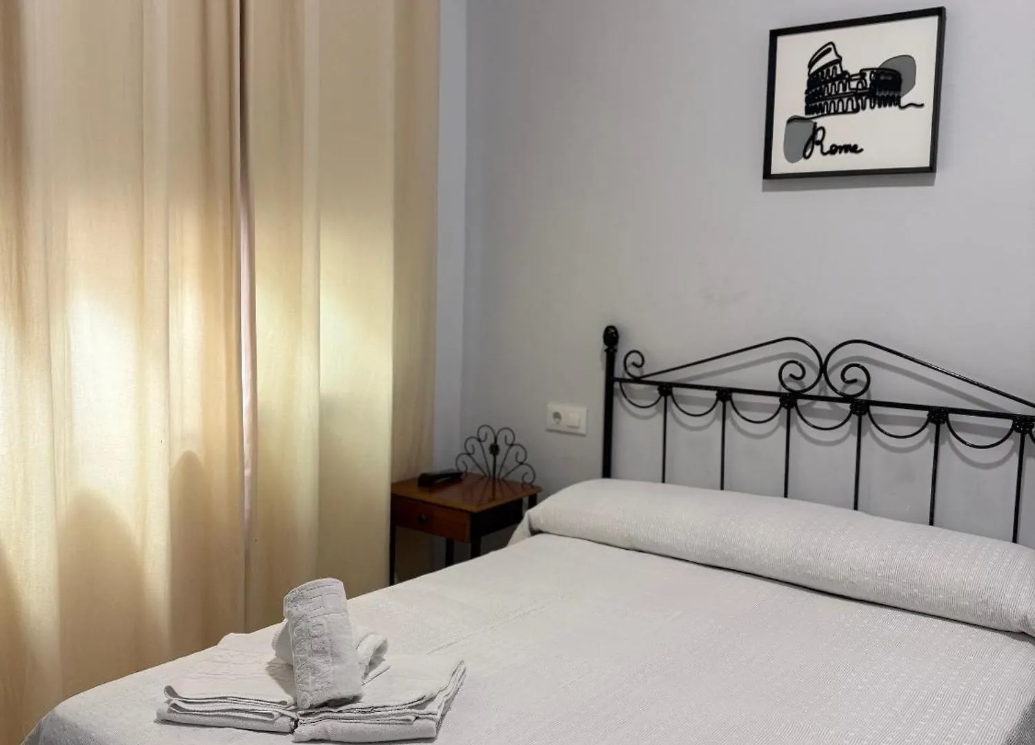 بيت ضيافة Hostal Almanzor قرطبة
